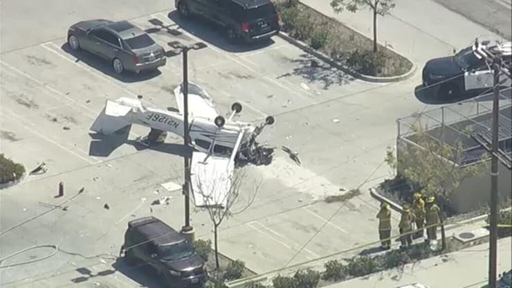 ארה"ב קליפורניה התרסקות מטוס קל כבלי חשמל