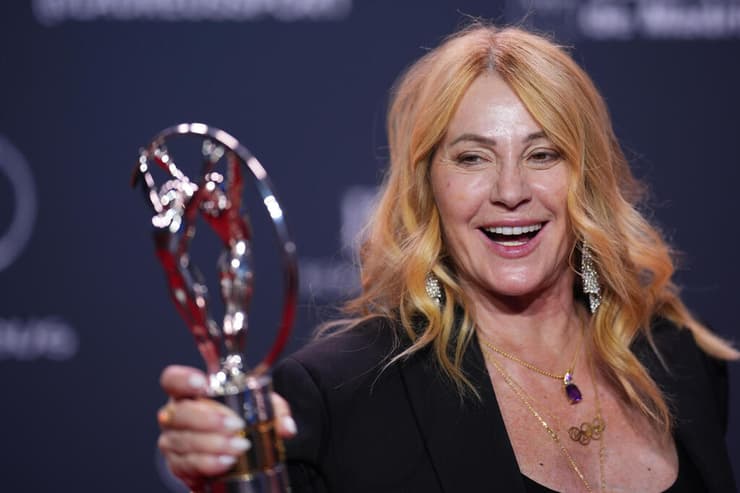 נדיה קומנץ' בטקס פרסי הספורט העולמי של לוריוס