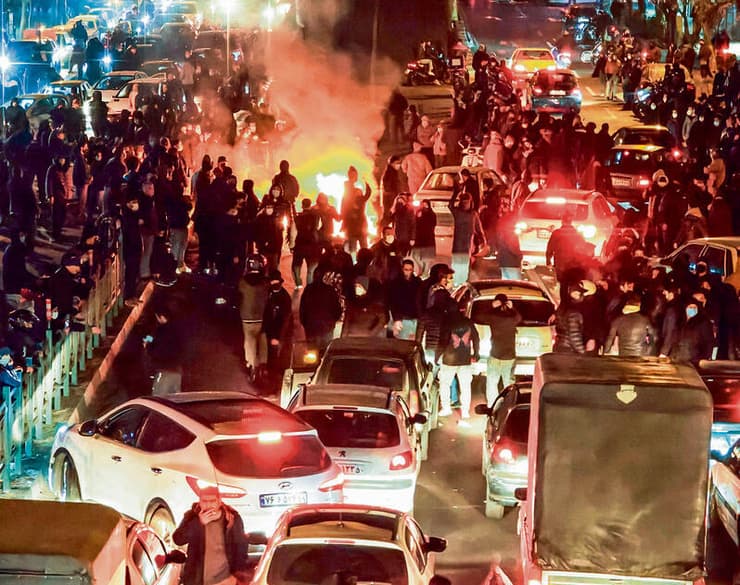 העיתוי לא תואם עם ישראל. המחאה העממית בינואר השנה | צילום: Getty/Anonymous