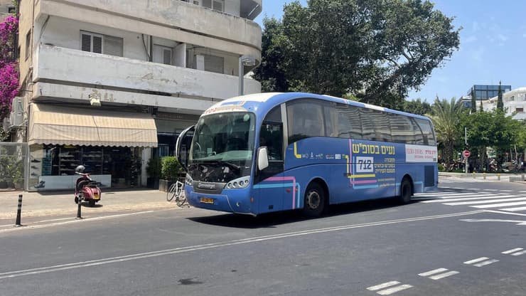 אוטובוס של נעים בסופ"ש (צילום: באדיבות עיריית תל אביב) אוטובוס של נעים בסופ"ש