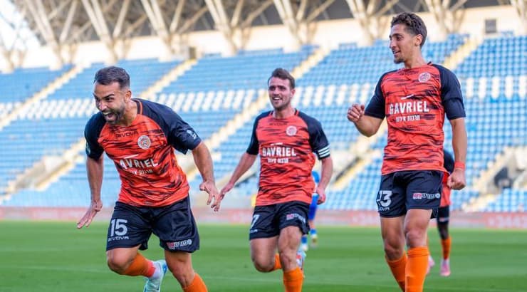 רם לוי בטירוף