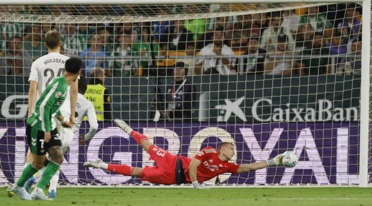 אנדריי לונין מציל ברגע האחרון