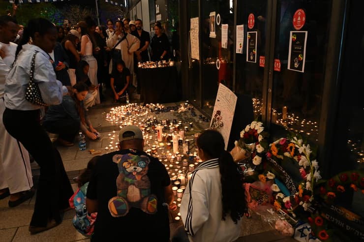 הפגנה בזירת הרצח בפתח תקווה