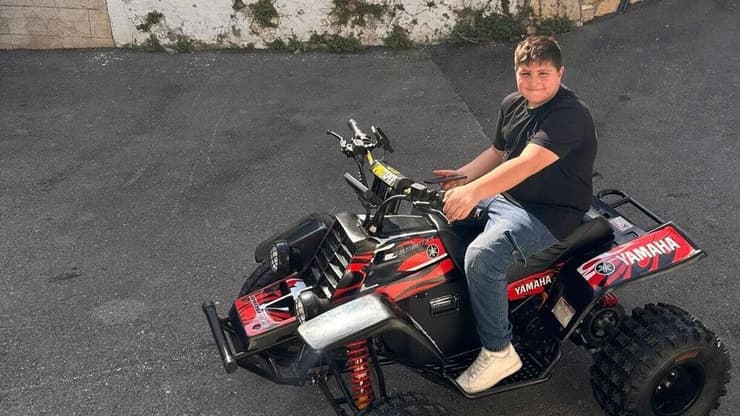 עמיד חסון, ילד שנפצע בתאונת טרקטורון ונמצא בשיקום