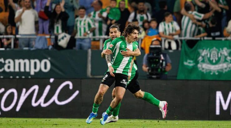 הקטור ביירין בעננים