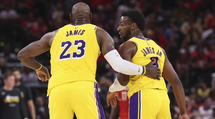 לברון וברוני ג'יימס