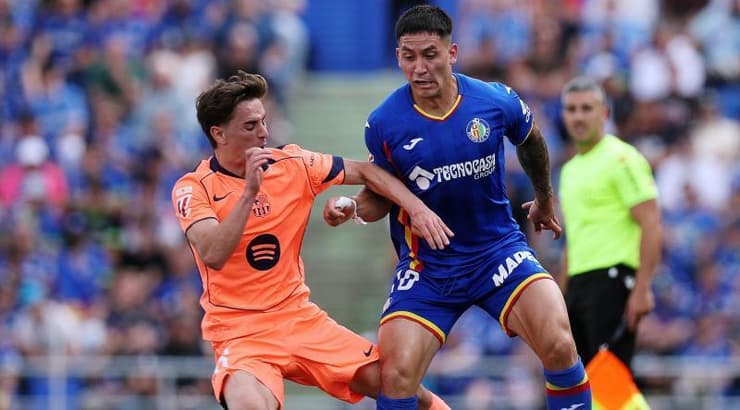 גאבי רודף אחרי מרטין סטריאנו