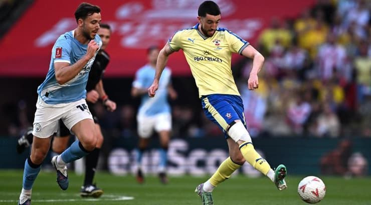 פין עזז מוסר