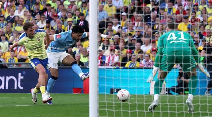 עומאר מרמוש מנסה את מזלו מול דניאל פרץ ונעצר