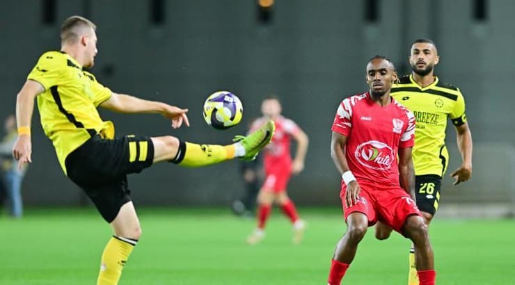 יובל שדה מרחיק