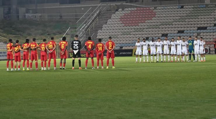 דקת הדומיה לפני שריקת הפתיחה