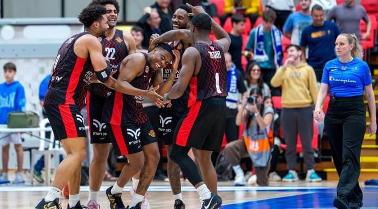 שחקני הפועל ירושלים בטירוף