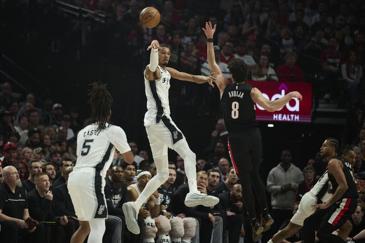 ויקטור וומבניאמה בפעולה