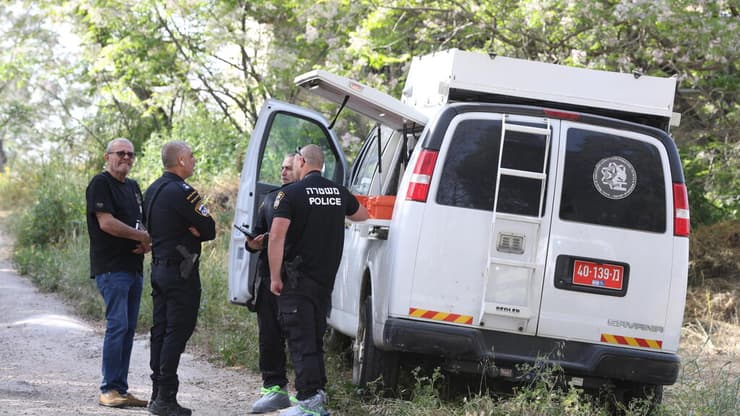 הזירה במושב אביאל (צילום: אלעד גרשגורן) זירת החשד לרצח באביאל