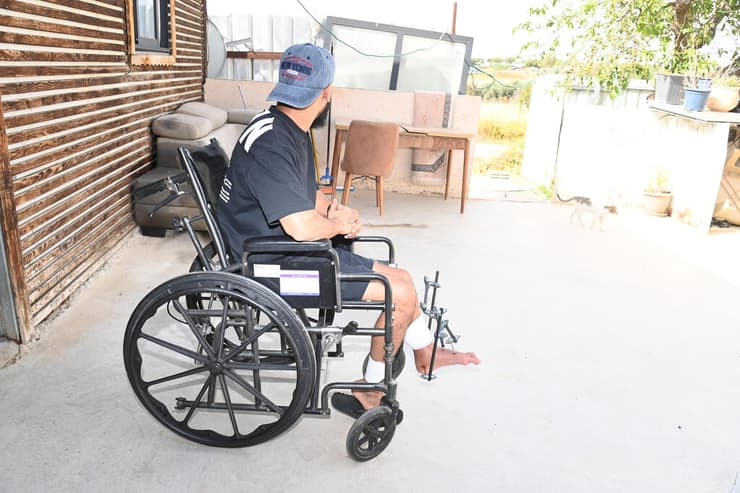 חשוד בגניבת רכב שוחרר לאחר שנתפס מרותק לכיסא גלגלים