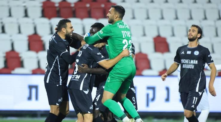 שחקני עירוני טבריה חוגגים