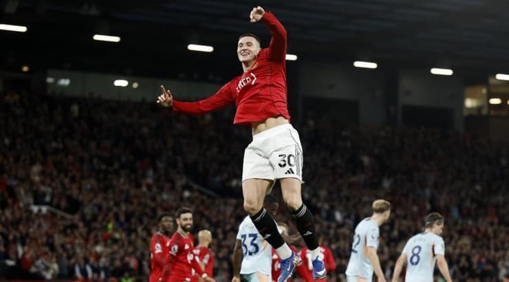 בנג'מין ששקו נוגע בשמיים