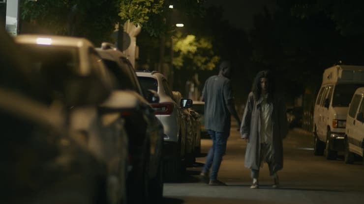 מתוך "חיים ללא כיסוי"