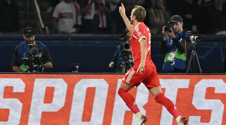 הארי קיין רץ לחגוג