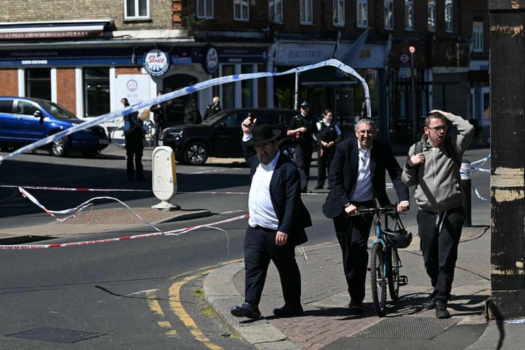 כוחות בזירת הפיגוע האנטישמי בלונדון
