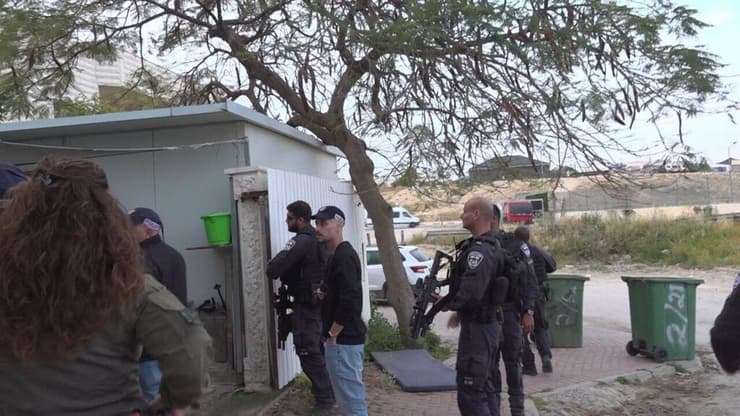 פרשיית התחזות וחיים כפולים תחת זהות ישראלית ופלסטינית