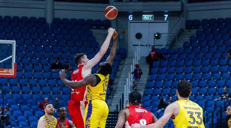 כדור הפתיחה