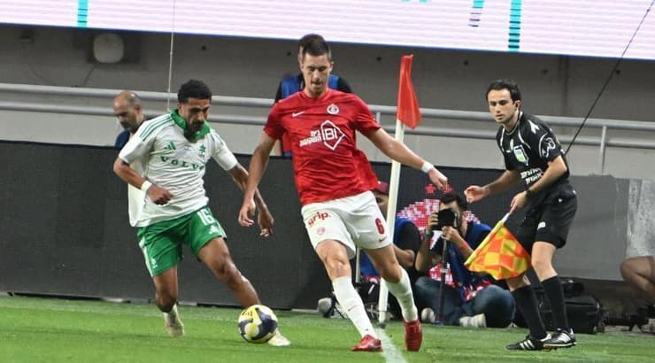 אנדריאן וקני סייף