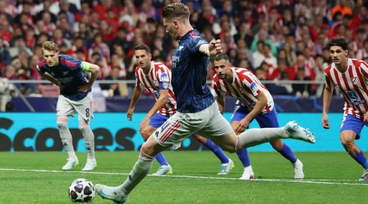 רגע בעיטת הפנדל של ויקטור יוקרס