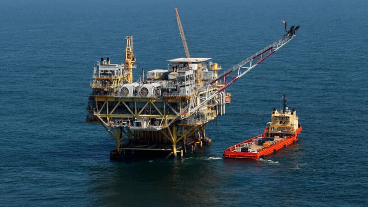 קידוח ימי להנפקת נפט