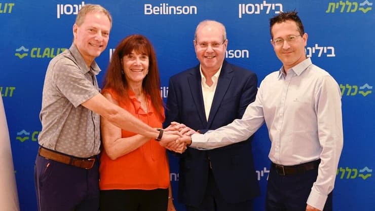 מימין לשמאל: פרופ' גל מרקל, מנהל מרכז דוידוף לרפואת הסרטן ויו"ר מכון סמואלי, פרופ' איתן ורטהיים, מנכ"ל כללית, ד"ר סוזן סמואלי וד"ר הנרי סמואלי