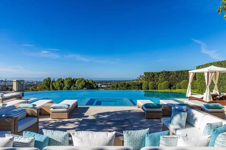 האחוזה של משפחת המלוכה הקטארית אל ת'אני ב בל אייר ב לוס אנג'לס