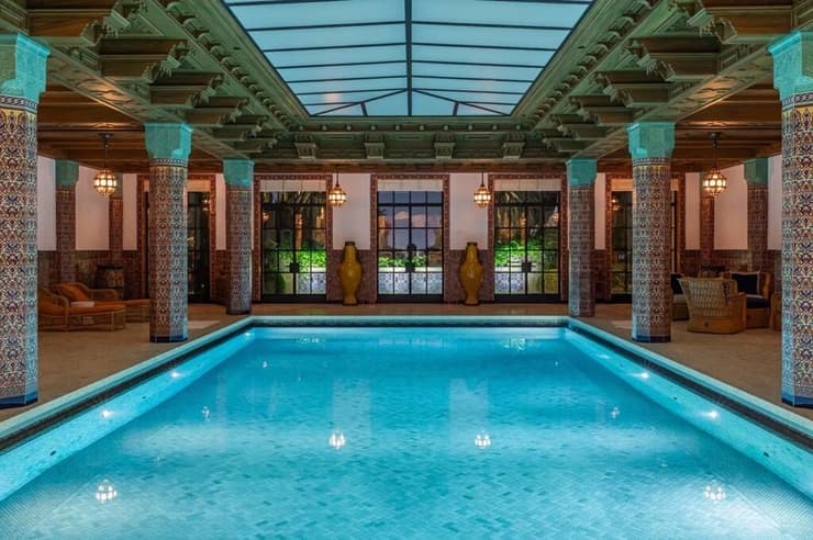 האחוזה של משפחת המלוכה הקטארית אל ת'אני ב בל אייר ב לוס אנג'לס