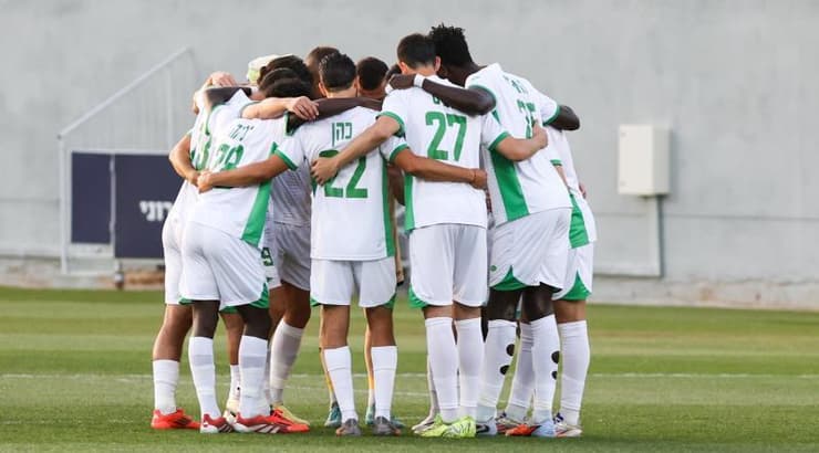 שחקני הפועל כפר סבא