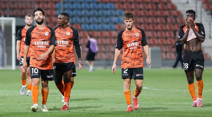 שחקני כפר שלם מאוכזבים