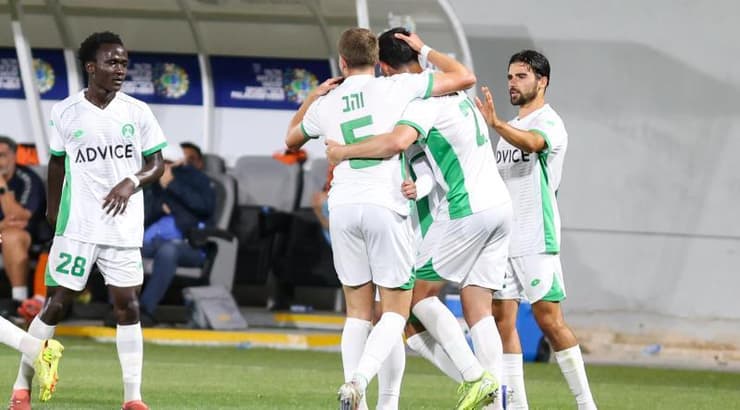 שחקני כפר סבא חוגגים