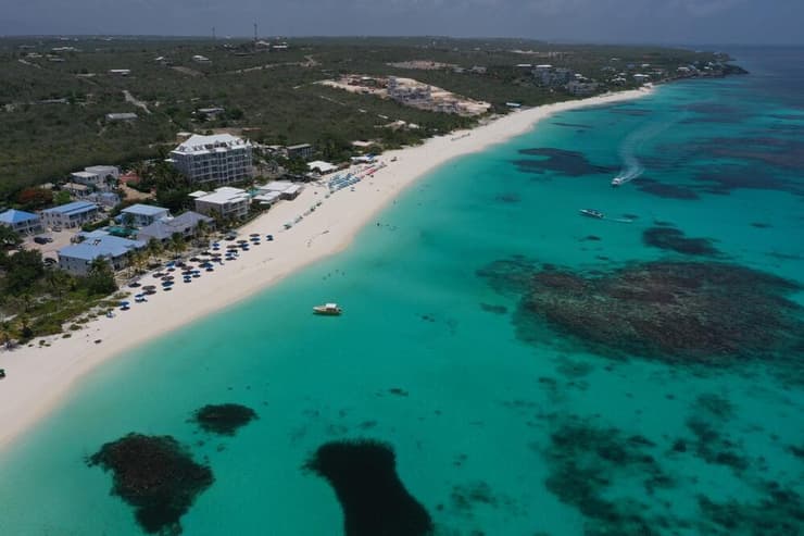 חוף SHOAL BAY EAST, אנגווילה