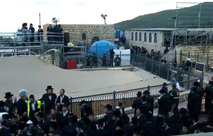 מתחם הקבר לפני ההדלקה הראשונה