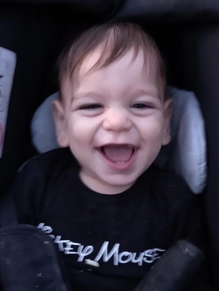 גיא ספיר לפני שהתחשמל בבית המלון של רשת פתאל באילת