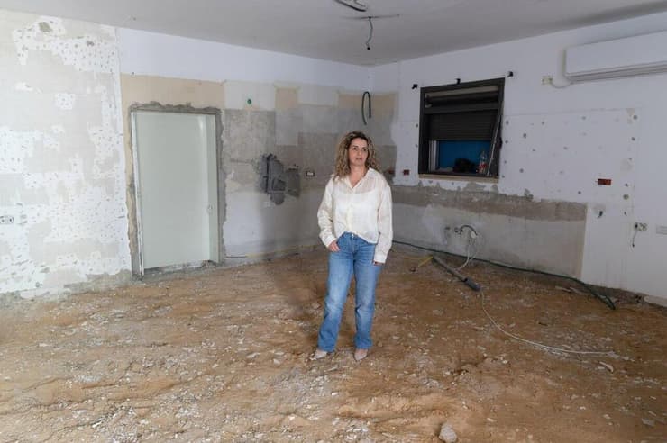 ענבל אוחנה מבית שמש שביתה נפגע פגיעה ישיר מטיל אריאני ופונתה מביתה