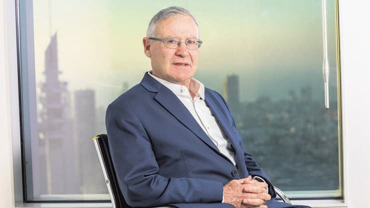 עמוס ידלין