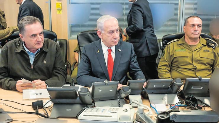 הרמטכ"ל זמיר לצד רה"מ נתניהו ושר הביטחון כ"ץ (צילום: מעיין טאוף, לע"מ) הרמטכ"ל אייל זמיר, ראש הממשלה בנימין נתניהו ושר הביטחון ישראל כ"ץ
