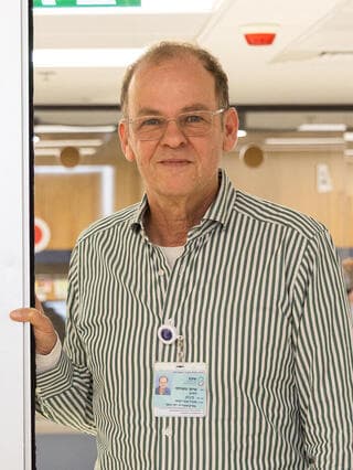 פרופ' דורון גוטהלף מנהל החטיבה לפסיכיאטריה של הילד והמתבגר והמרפאה לגנטיקה התנהגותית בשיבא