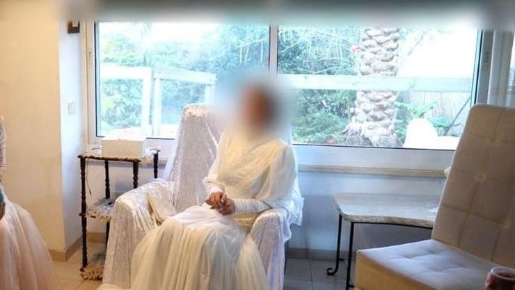 לא דבר נדיר בקהילה הסגורה. כלה בת 16 ביבנאל (צילום: דוברות המשטרה) המשטרה פשטה על חתונת קטינים ביבנאל
