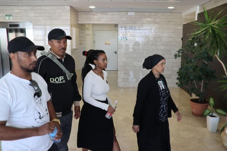 משפחתו של ימנו זלקה ז"ל בבית המשפט המחוזי בלוד