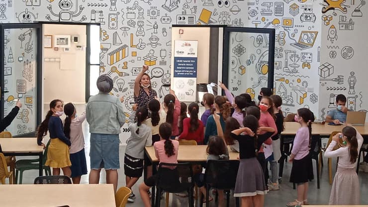 הלמידה יוצאת מגבולות הכיתה. מרכז החדשנות "פואנטה"