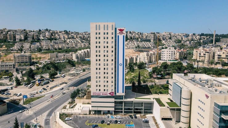 מאמינים ביכולת של ידע, טכנולוגיה והשכלה לייצר מוביליות, שותפות וצמיחה. מכללת עזריאלי להנדסה ירושלים (צילום: יח"צ) מאמינים ביכולת של ידע, טכנולוגיה והשכלה לייצר מוביליות, שותפות וצמיחה. מכללת עזריאלי להנדסה ירושלים