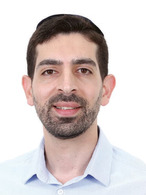 יונתן אזר