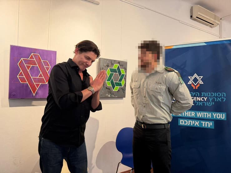 נועם באחד המפגשים במסגרת המשלחת