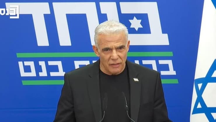 יאיר לפיד בישיבת הסיעה הראשונה של מפלגת "ביחד"