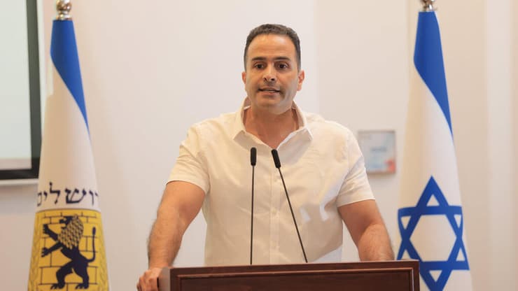 ברק לוי , מנכ"ל התאגיד (צילום: דוברות לביא) ברק לוי , מנכ"ל התאגיד